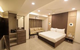Hotel Oak Plaza Delhi
